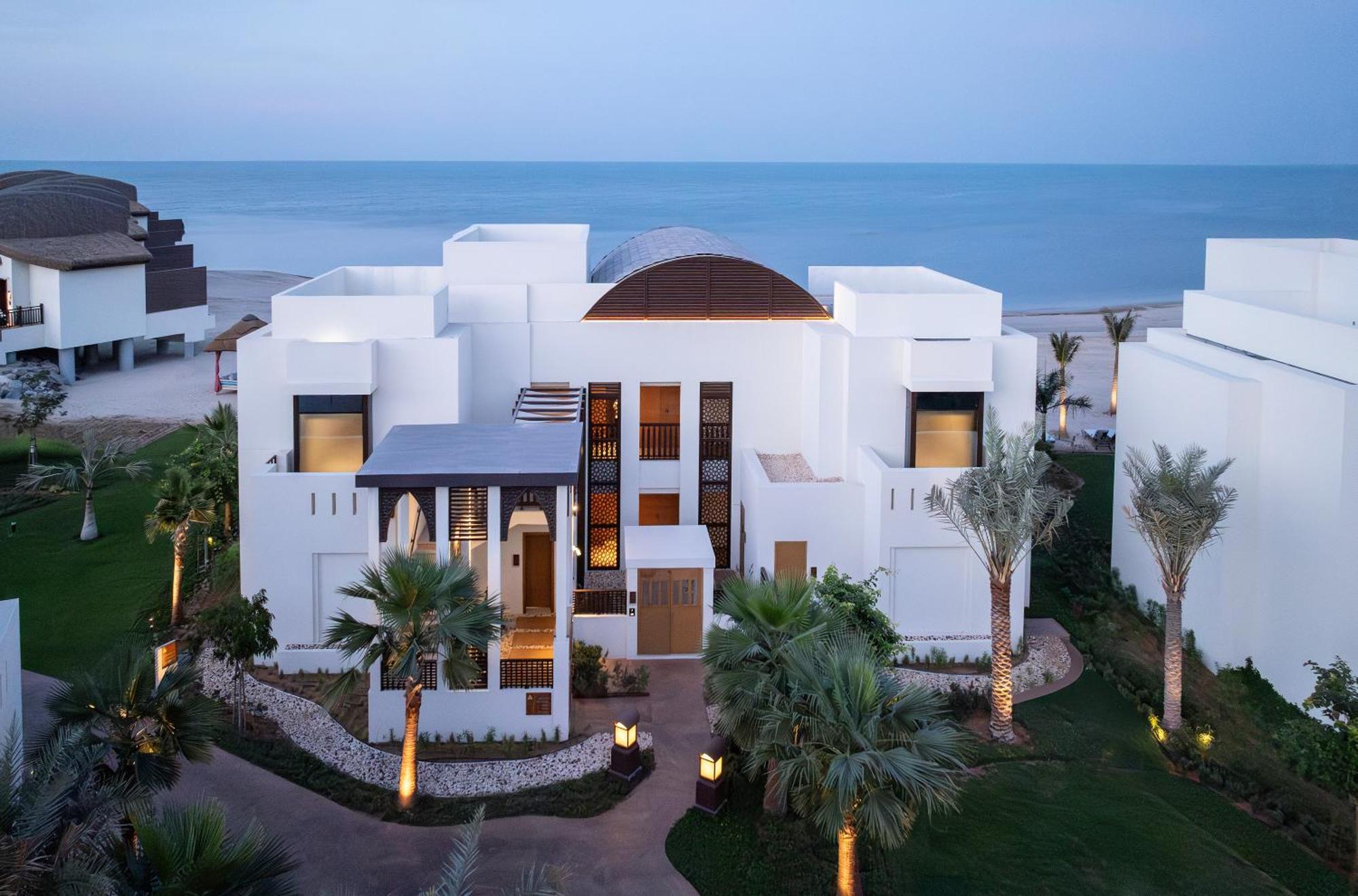 Anantara Mina Khaimah Resort 5*